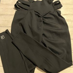 Bombshell leggings with scrunchy back and strappy sides